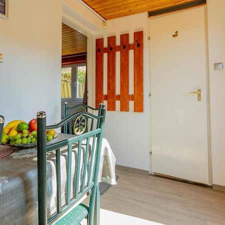Panorama Apartmanhaz Естергом Екстериор снимка